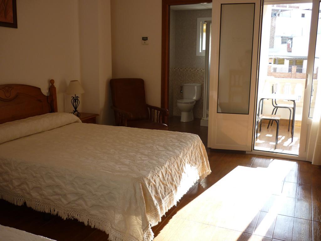 Hotel Las Flores Tolox Rom bilde