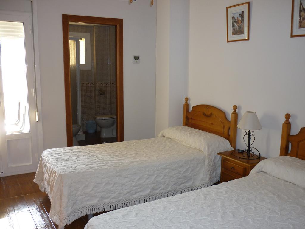 Hotel Las Flores Tolox Rom bilde