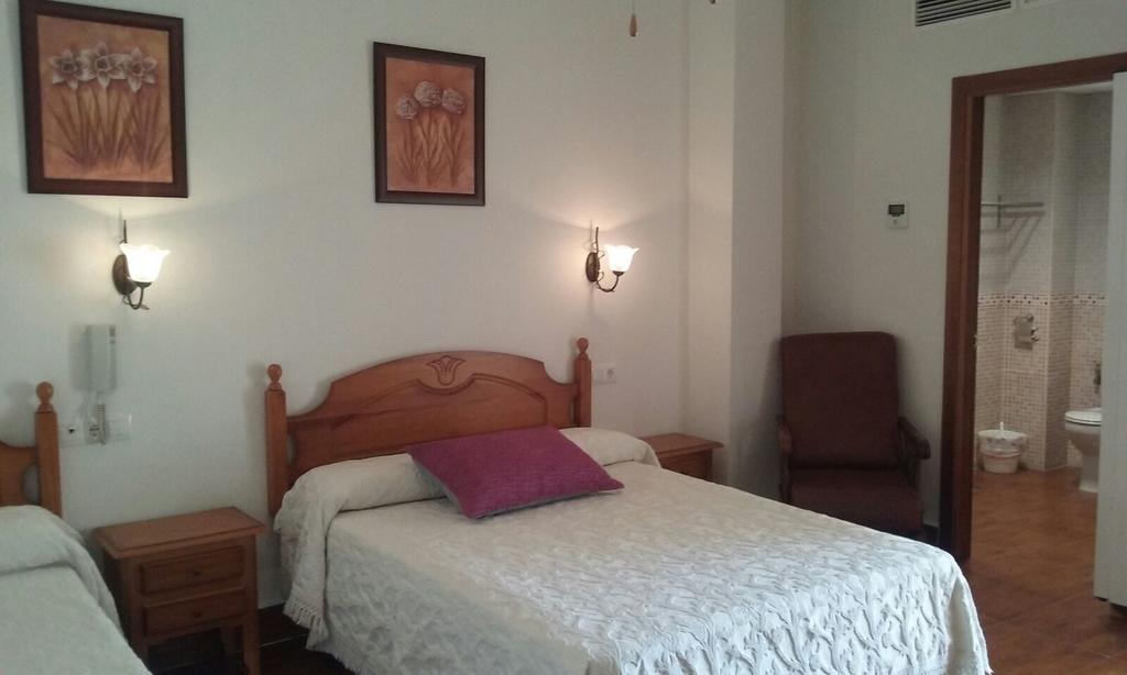 Hotel Las Flores Tolox Eksteriør bilde