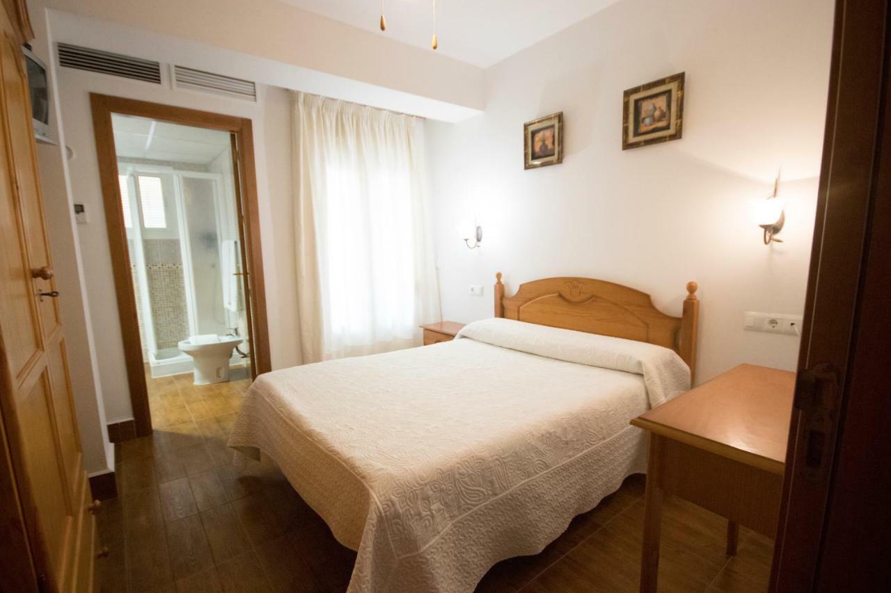 Hotel Las Flores Tolox Eksteriør bilde