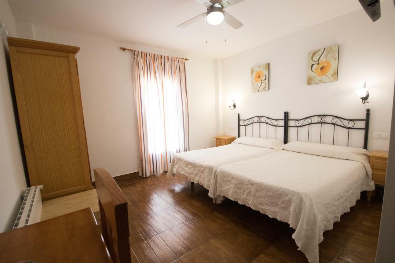 Hotel Las Flores Tolox Eksteriør bilde